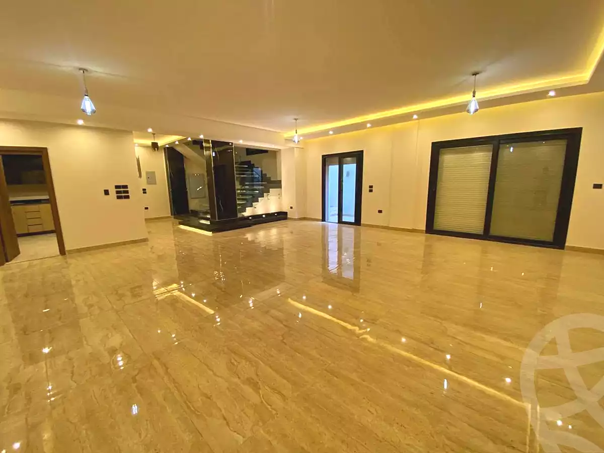 https://aqarmap.com.eg/en/listing/7266888-for-sale-cairo-new-cairo-compounds-the-crest-compound-il-cazar