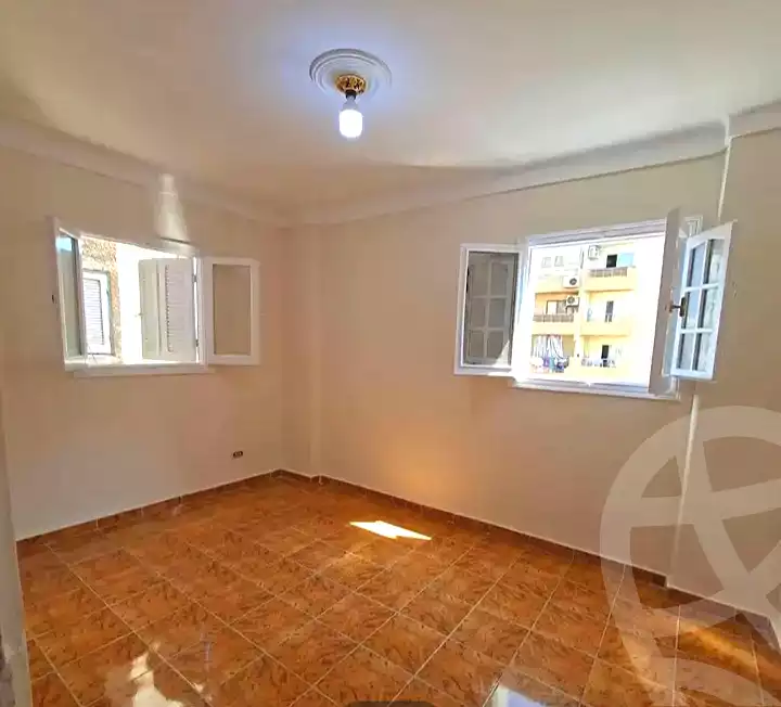 https://aqarmap.com.eg/ar/listing/7267006-for-sale-alexandria-el-asafra-l-sfr-bhry