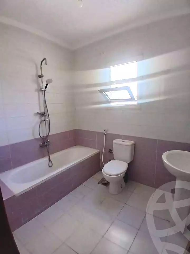 https://aqarmap.com.eg/en/listing/7267223-for-sale-alexandria-lauran