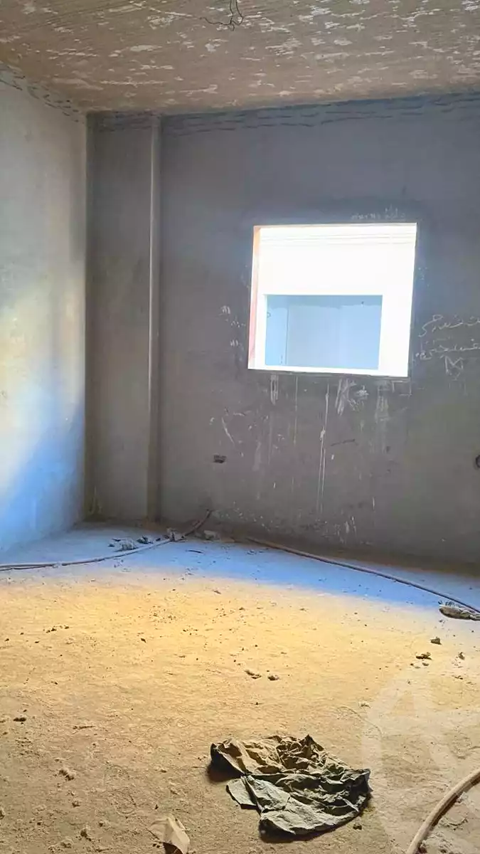 https://aqarmap.com.eg/ar/listing/7267377-for-sale-cairo-new-cairo-compounds-el-mostashareen-compound