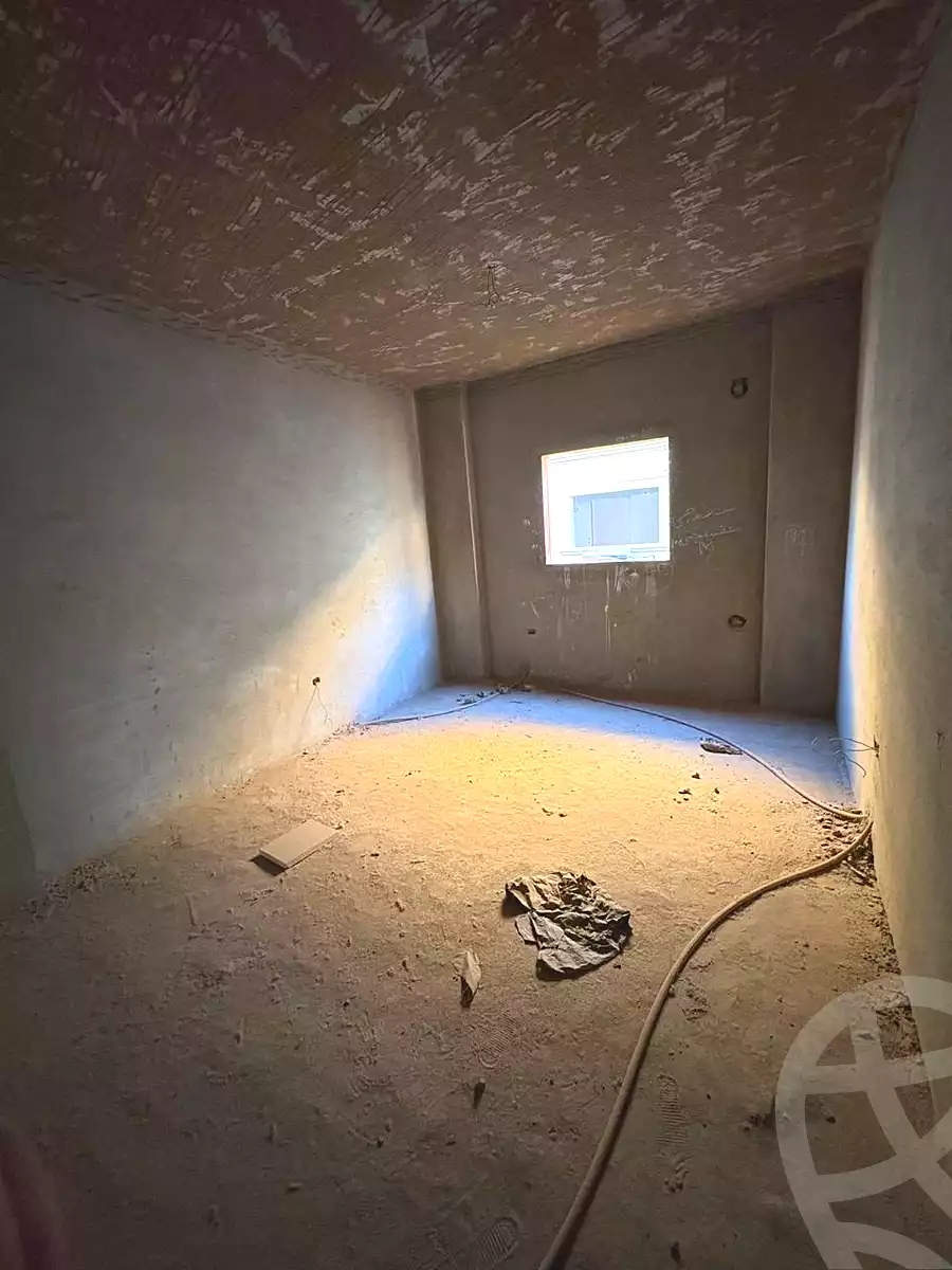 https://aqarmap.com.eg/ar/listing/7267377-for-sale-cairo-new-cairo-compounds-el-mostashareen-compound