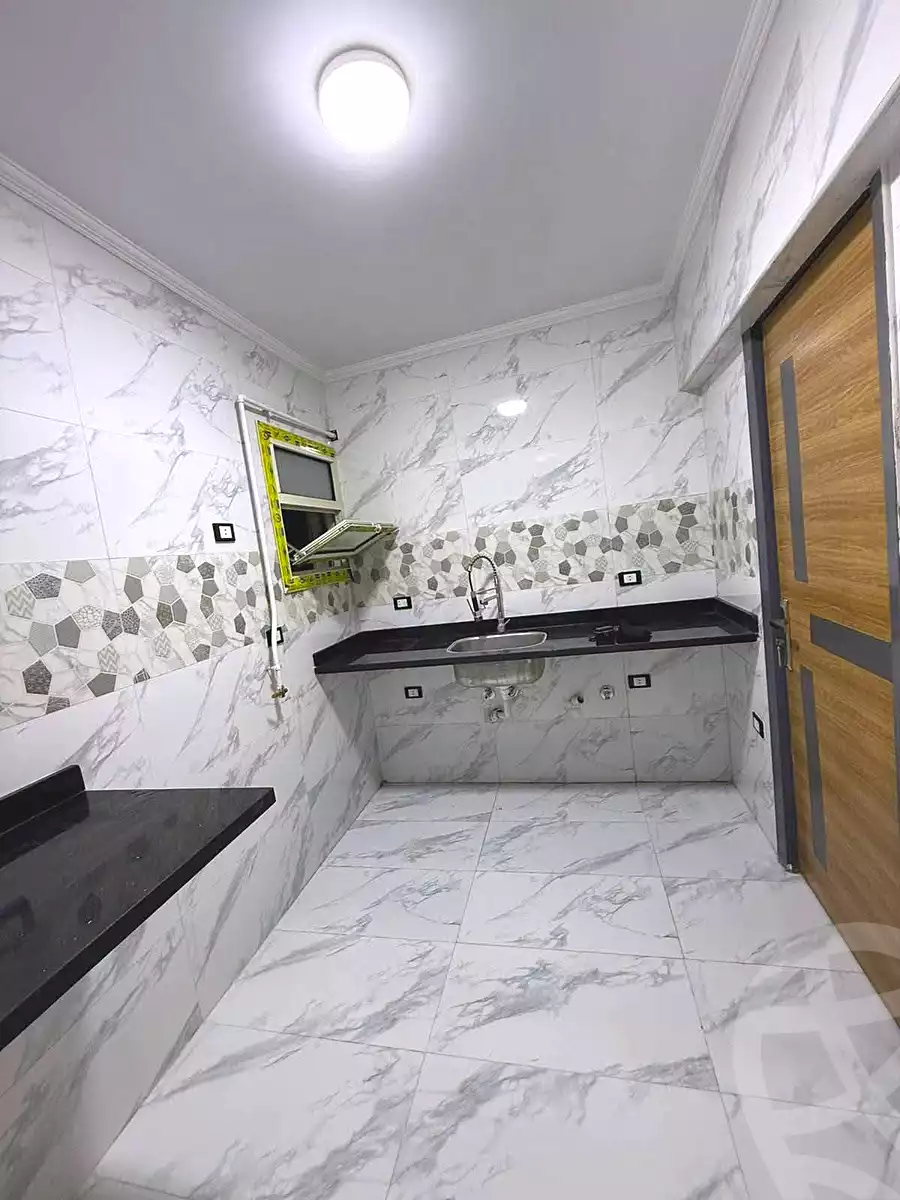 https://aqarmap.com.eg/ar/listing/7267610-for-sale-alexandria-el-asafra-shr-45