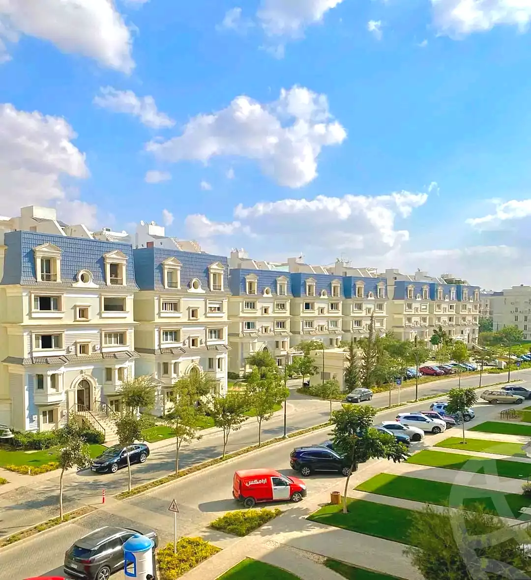 https://aqarmap.com.eg/en/listing/7268003-for-sale-cairo-new-cairo-compounds-mountain-view-hyde-park