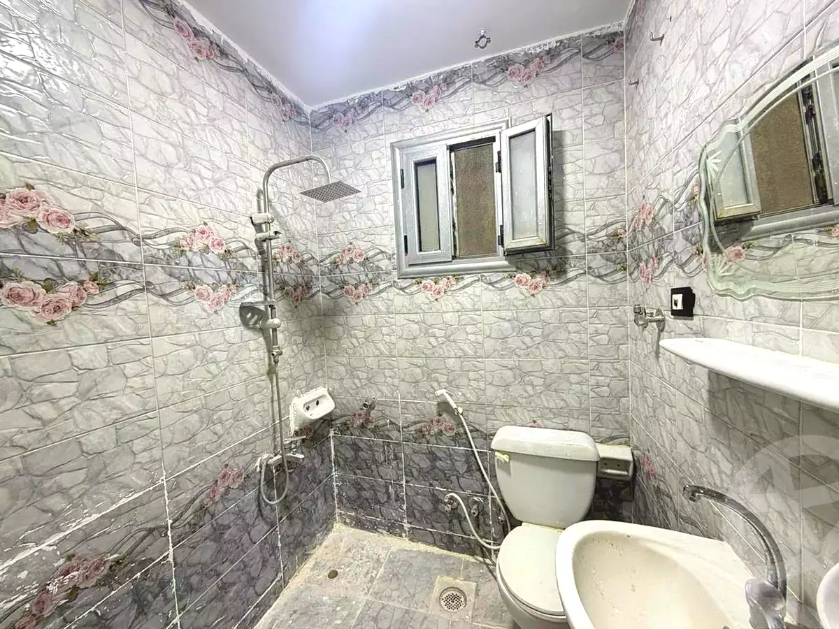 https://aqarmap.com.eg/ar/listing/7268012-for-sale-alexandria-el-asafra-shr-45