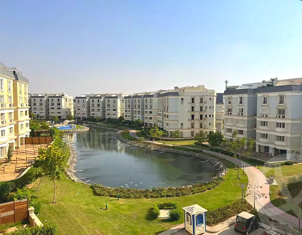 https://aqarmap.com.eg/ar/listing/7268062-for-sale-cairo-new-cairo-compounds-mountain-view-hyde-park