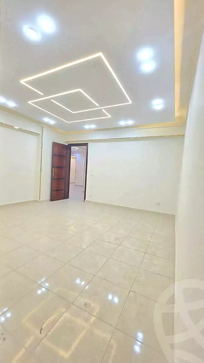 https://aqarmap.com.eg/ar/listing/7268043-for-sale-alexandria-miami-street-57