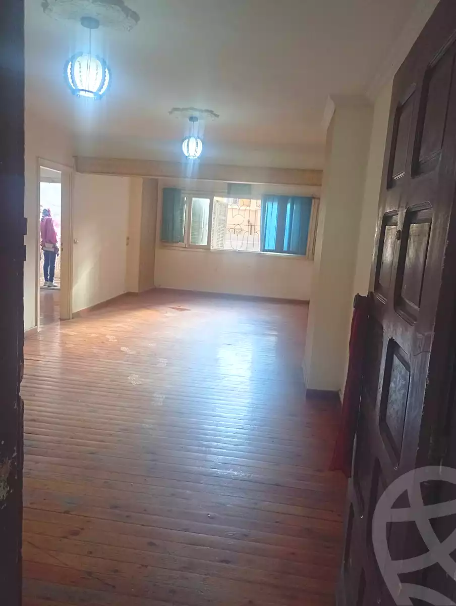 https://aqarmap.com.eg/ar/listing/7268092-for-sale-alexandria-moharram-bey-tryq-qn-lswys