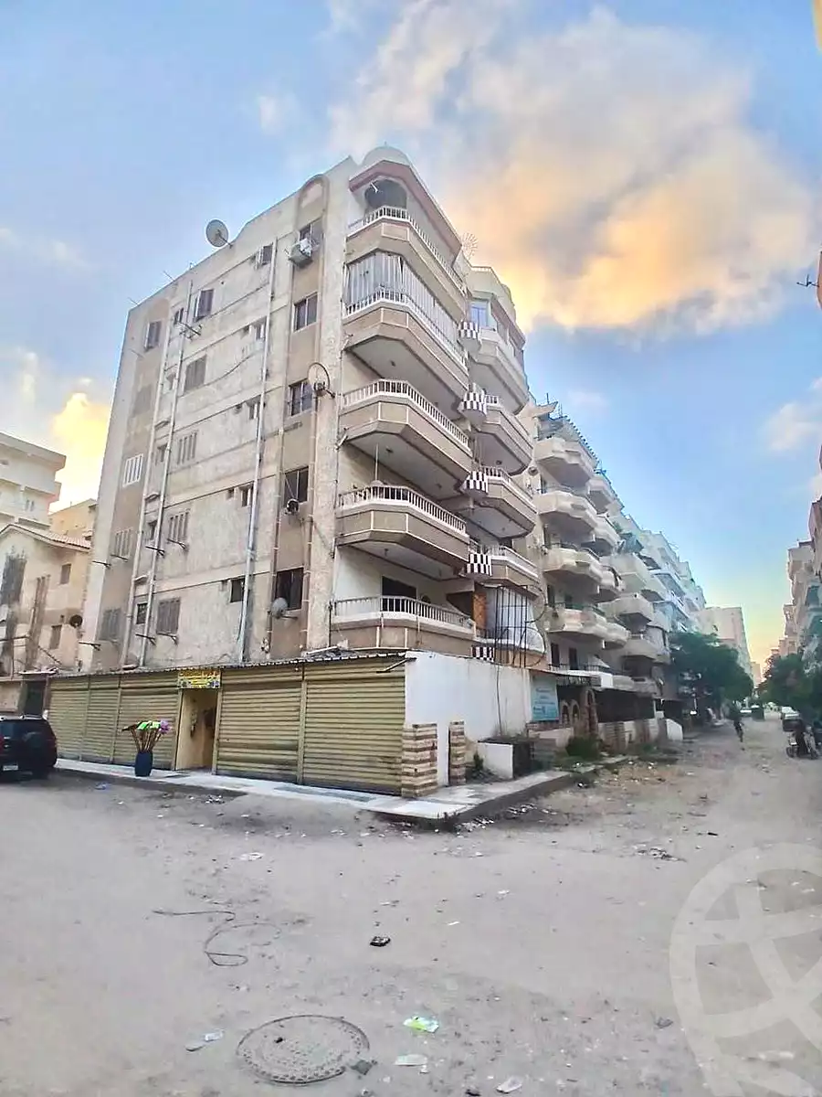 https://aqarmap.com.eg/ar/listing/7268185-for-sale-alexandria-al-agamy-shataa-el-nakheel
