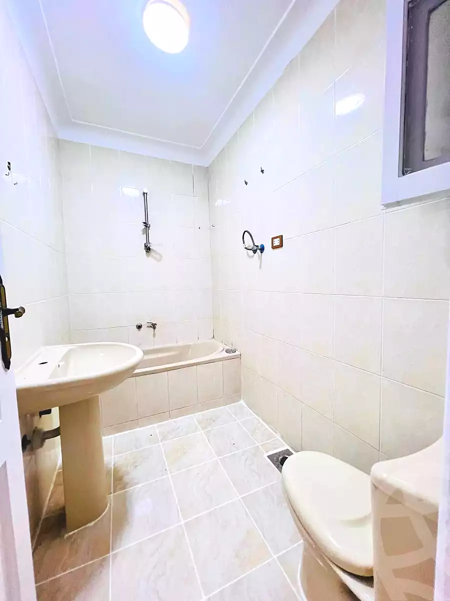 https://aqarmap.com.eg/en/listing/7268836-for-sale-alexandria-al-agamy-shataa-el-nakheel