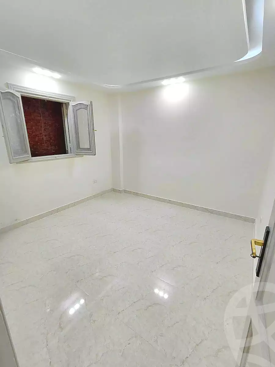 https://aqarmap.com.eg/ar/listing/7268975-for-sale-alexandria-el-asafra-l-sfr-bhry