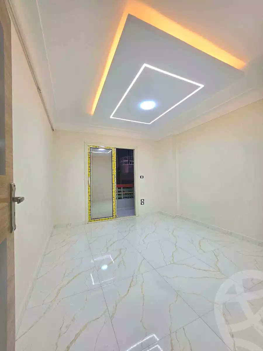 https://aqarmap.com.eg/ar/listing/7268994-for-sale-alexandria-el-asafra-shr-45