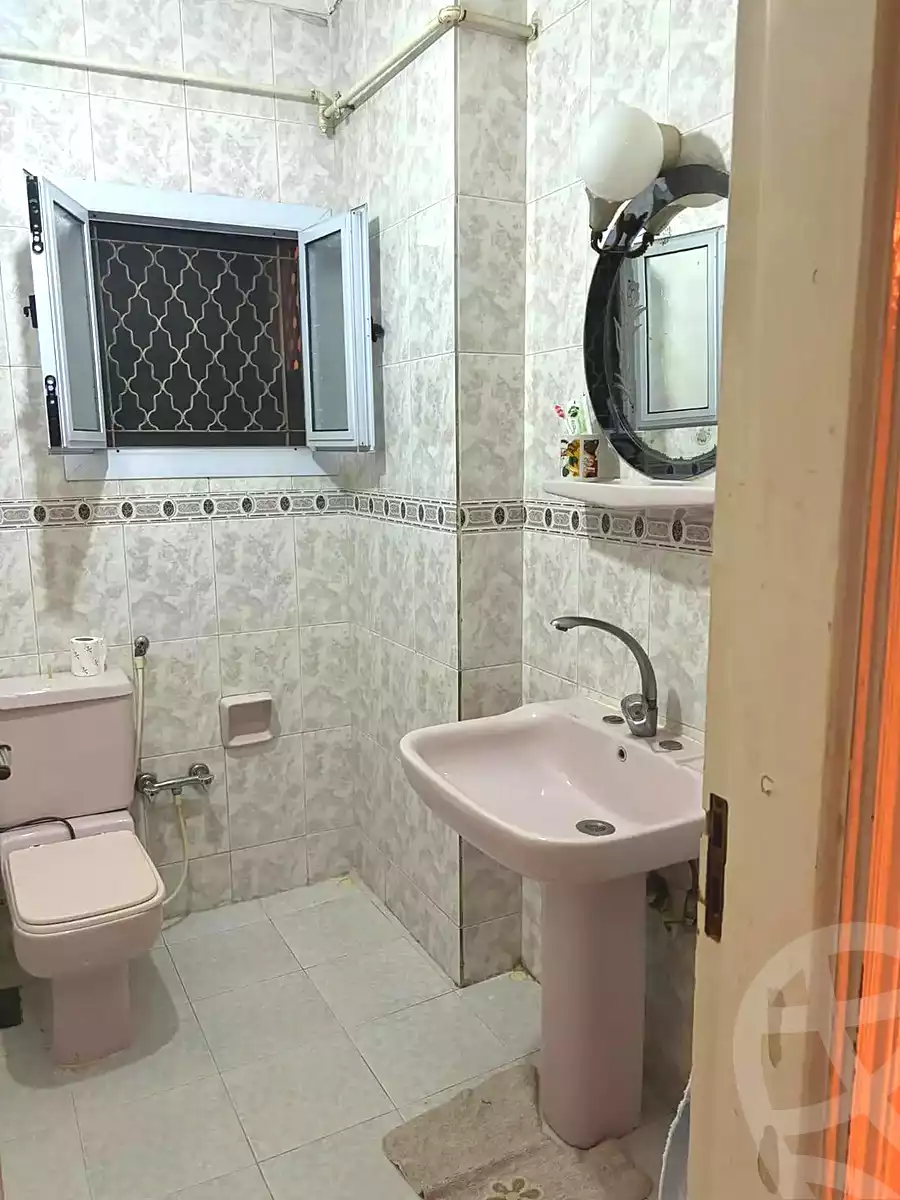 https://aqarmap.com.eg/en/listing/7269388-for-sale-cairo-ain-shams-ahmed-esmat-st