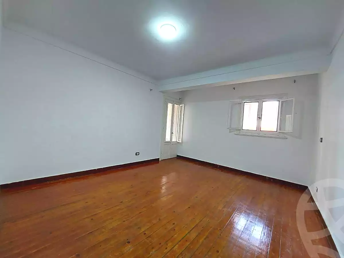 https://aqarmap.com.eg/ar/listing/7269449-for-rent-alexandria-smouha