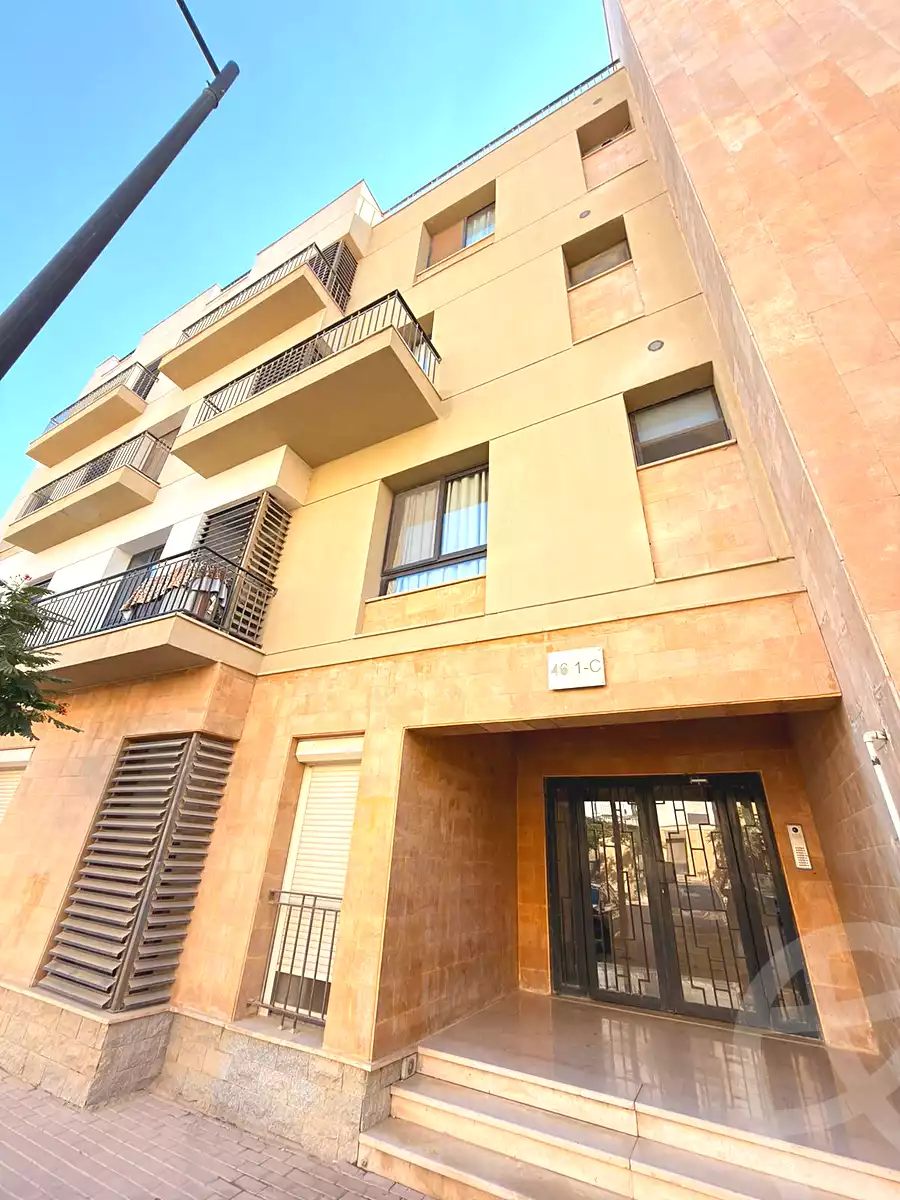 https://aqarmap.com.eg/en/listing/7269692-for-rent-cairo-el-sheikh-zayed-city-compounds-the-courtyard