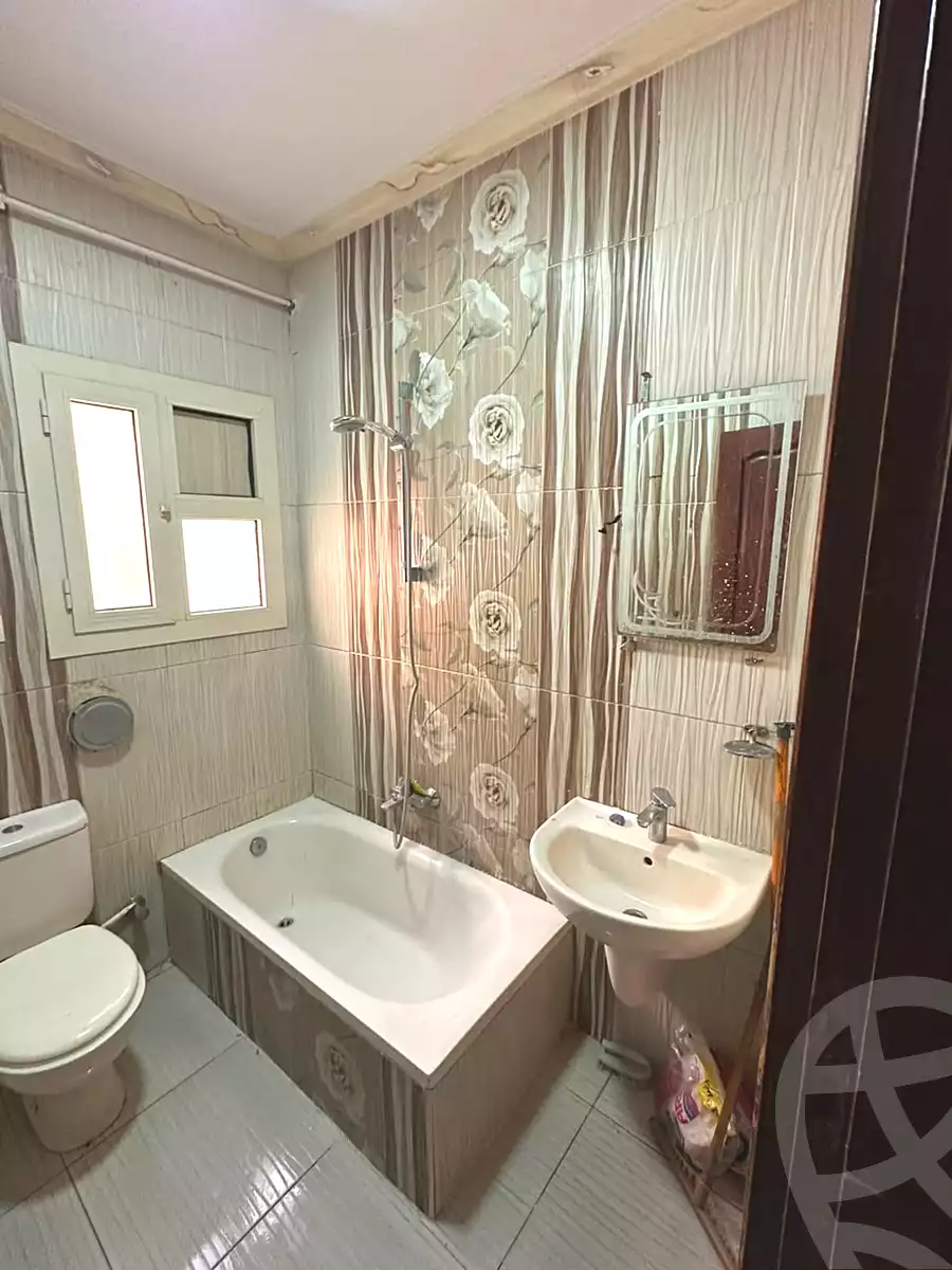 https://aqarmap.com.eg/ar/listing/7269753-for-sale-cairo-6th-of-october-el-ahyaa-neighborhood-5th-no-44-st