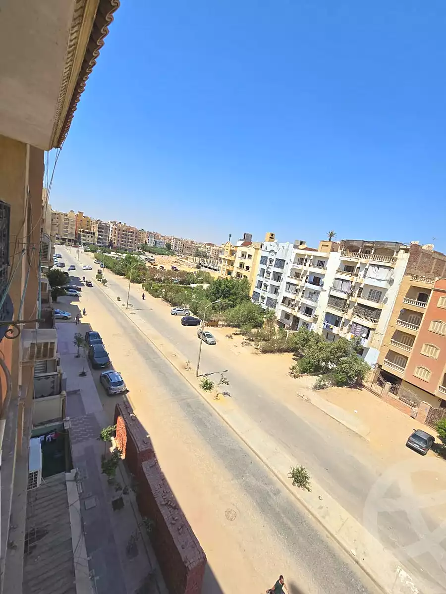 https://aqarmap.com.eg/ar/listing/7269794-for-sale-cairo-6th-of-october-el-ahyaa-neighborhood-2nd-divided-from-al-kafrawei-st