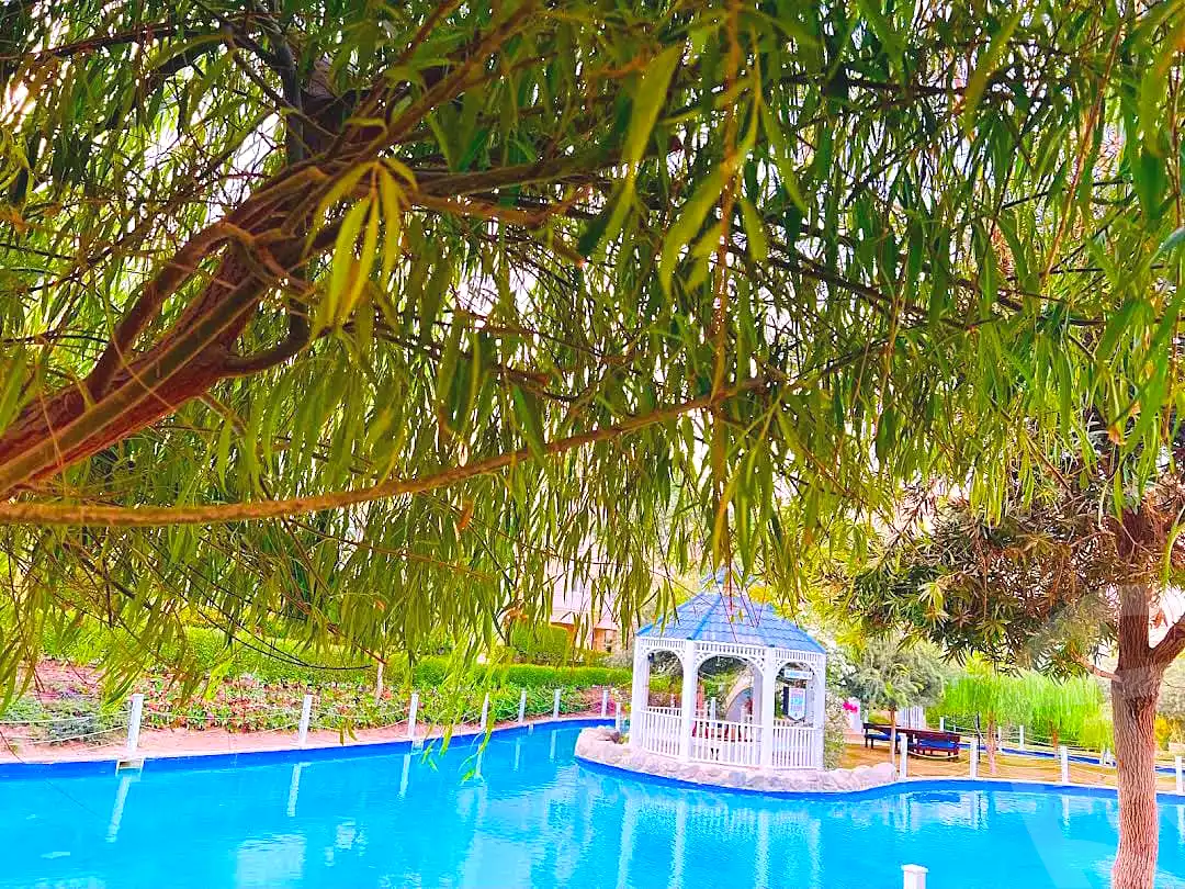 https://aqarmap.com.eg/ar/listing/7270102-for-sale-cairo-6th-of-october-compounds-mountain-view-october-park