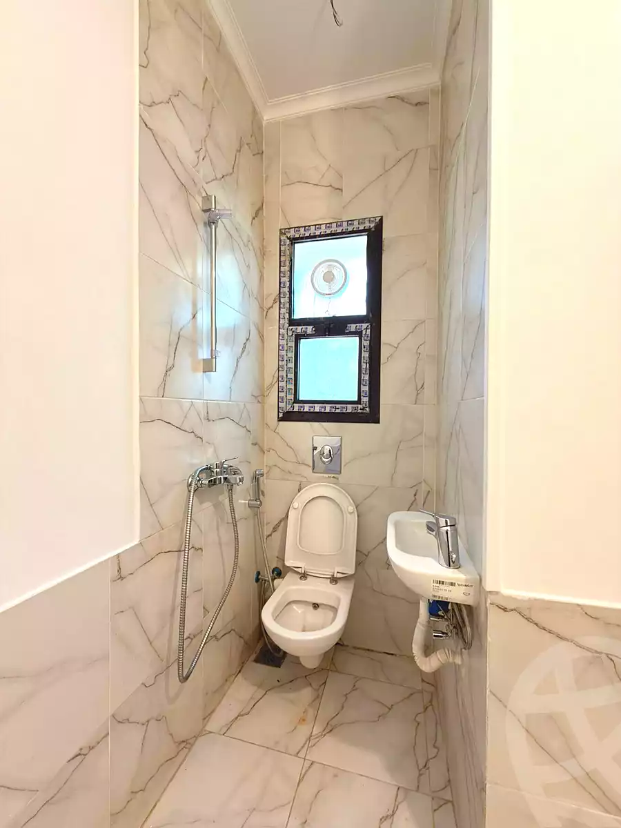 https://aqarmap.com.eg/en/listing/7270103-for-rent-cairo-el-sheikh-zayed-city-compounds-the-courtyard