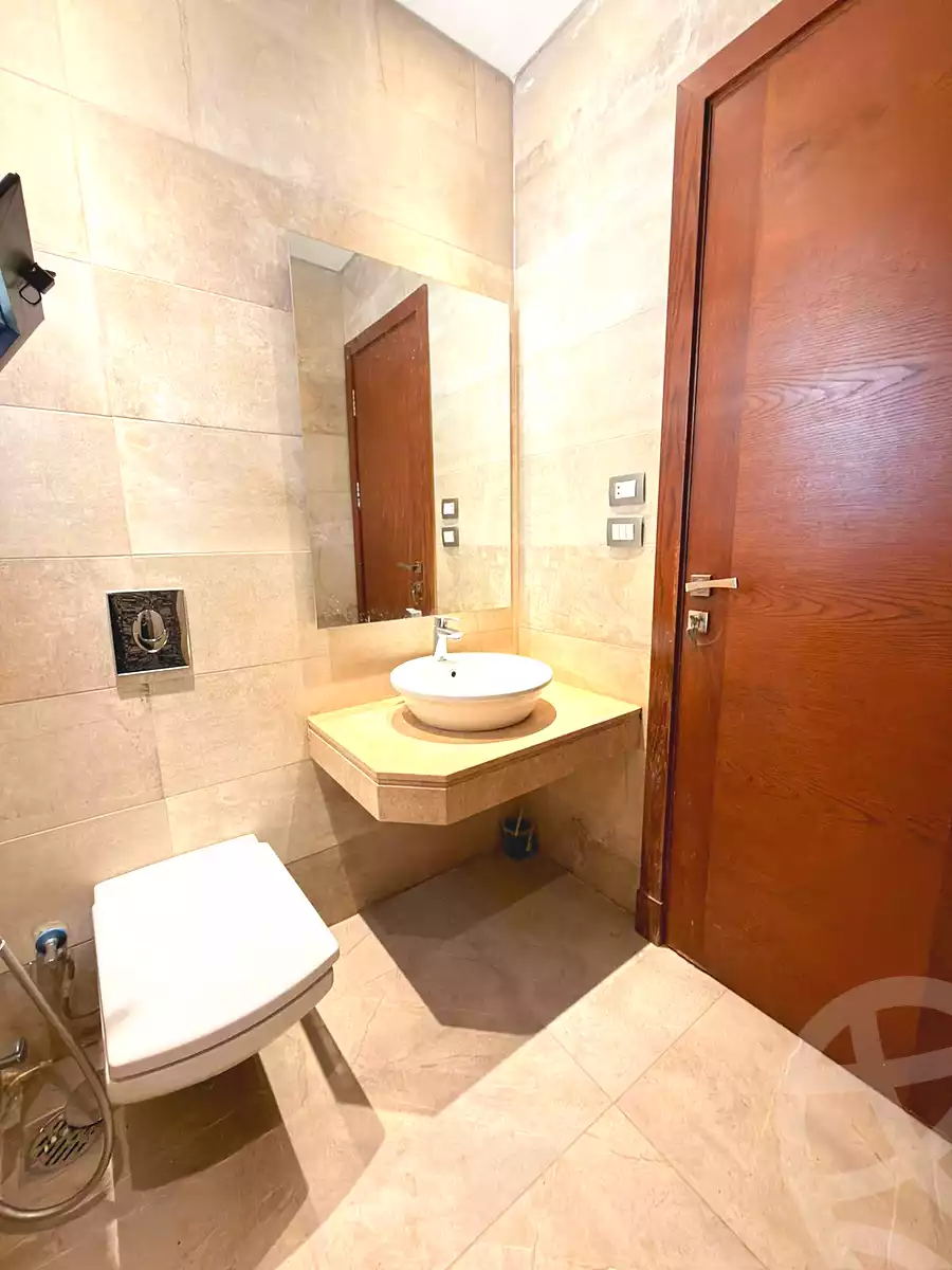 https://aqarmap.com.eg/en/listing/7270103-for-rent-cairo-el-sheikh-zayed-city-compounds-the-courtyard