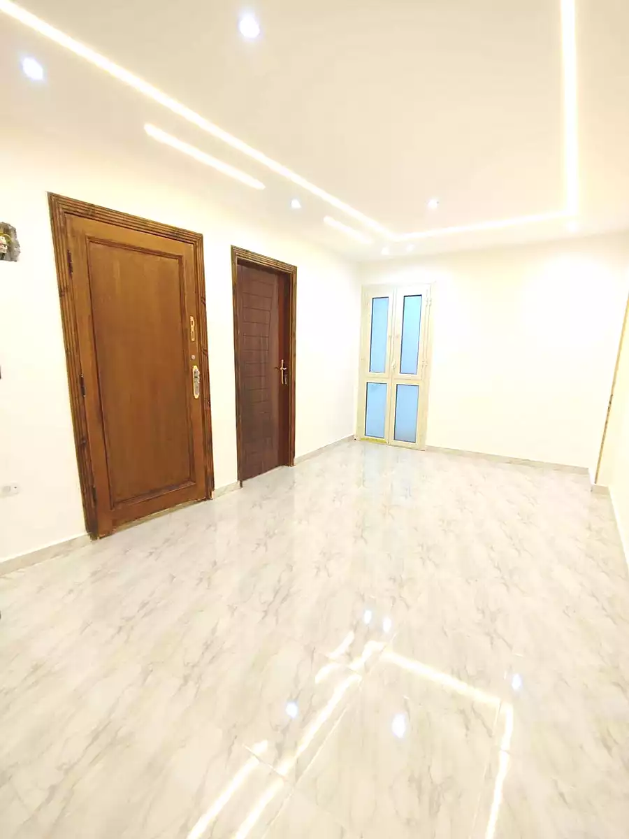 https://aqarmap.com.eg/en/listing/7270235-for-sale-alexandria-lsywf-el-falki