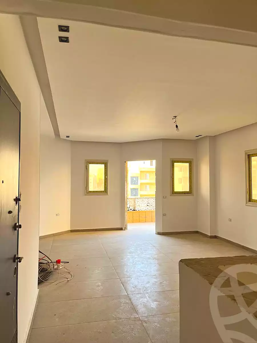 https://aqarmap.com.eg/ar/listing/7270323-for-sale-cairo-new-cairo-compounds-el-mostashareen-compound