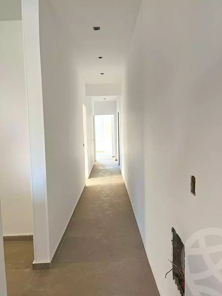https://aqarmap.com.eg/ar/listing/7270323-for-sale-cairo-new-cairo-compounds-el-mostashareen-compound