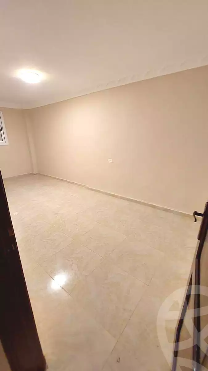 https://aqarmap.com.eg/en/listing/7270441-for-rent-cairo-el-sheikh-zayed-city-el-hay-elasher-street-100