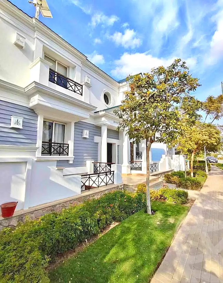 https://aqarmap.com.eg/en/listing/7270771-for-sale-cairo-new-cairo-compounds-mountain-view1-1-compound