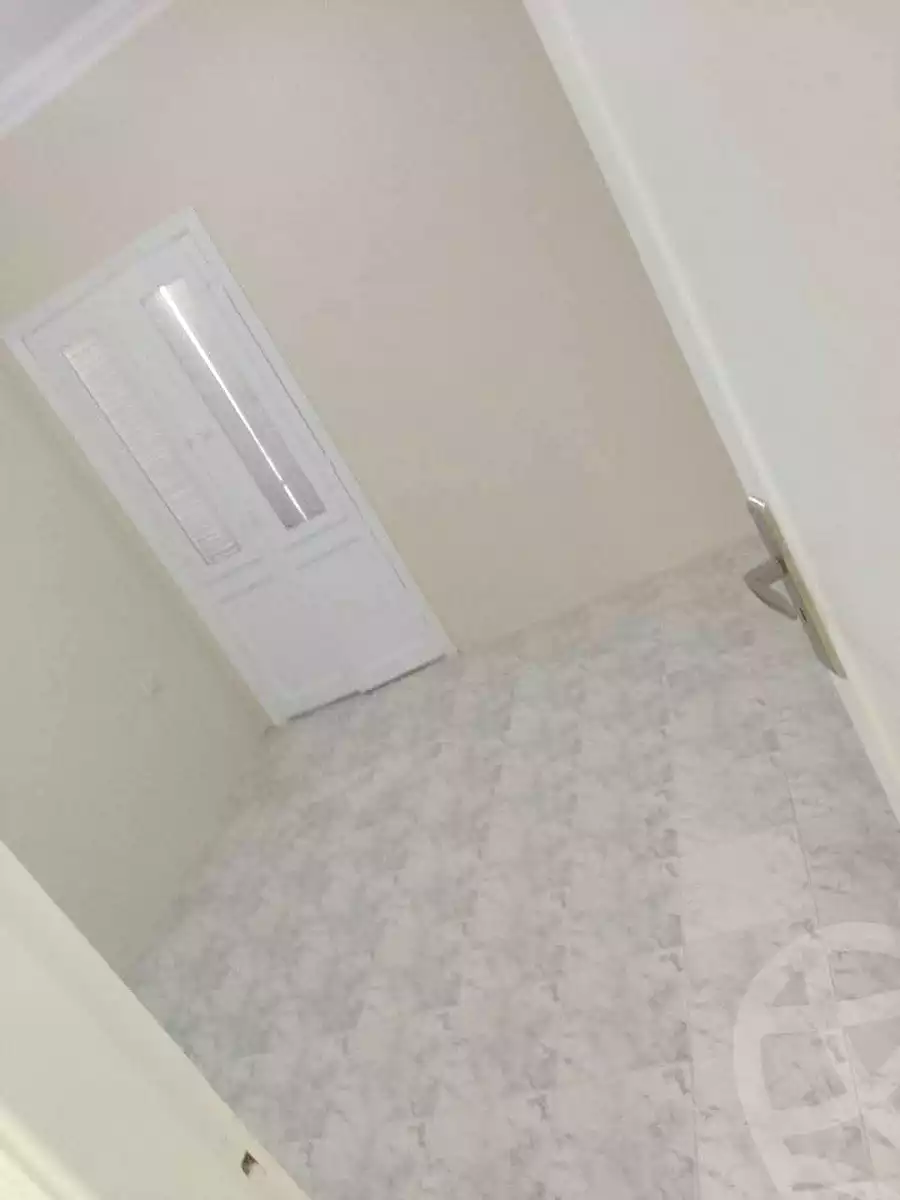 https://aqarmap.com.eg/ar/listing/7270860-for-sale-cairo-helwan-helwan-el-sharkeya-thabit-basha-st