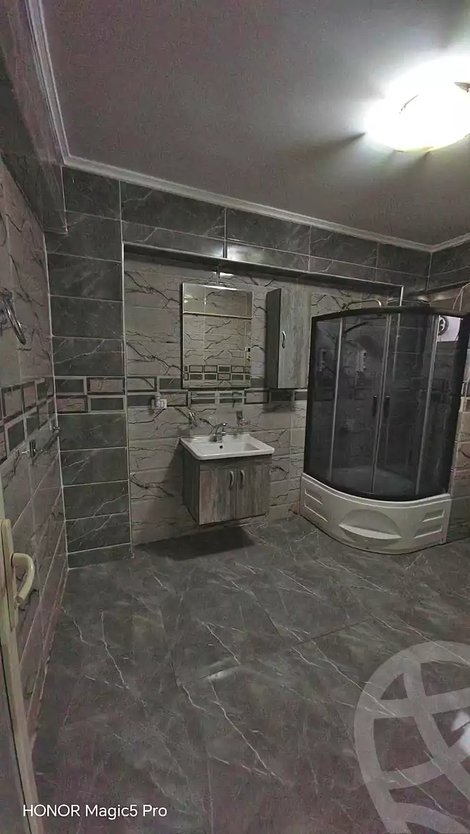 https://aqarmap.com.eg/ar/listing/7271186-for-sale-cairo-helwan-mohamed-sayed-ahmed-st
