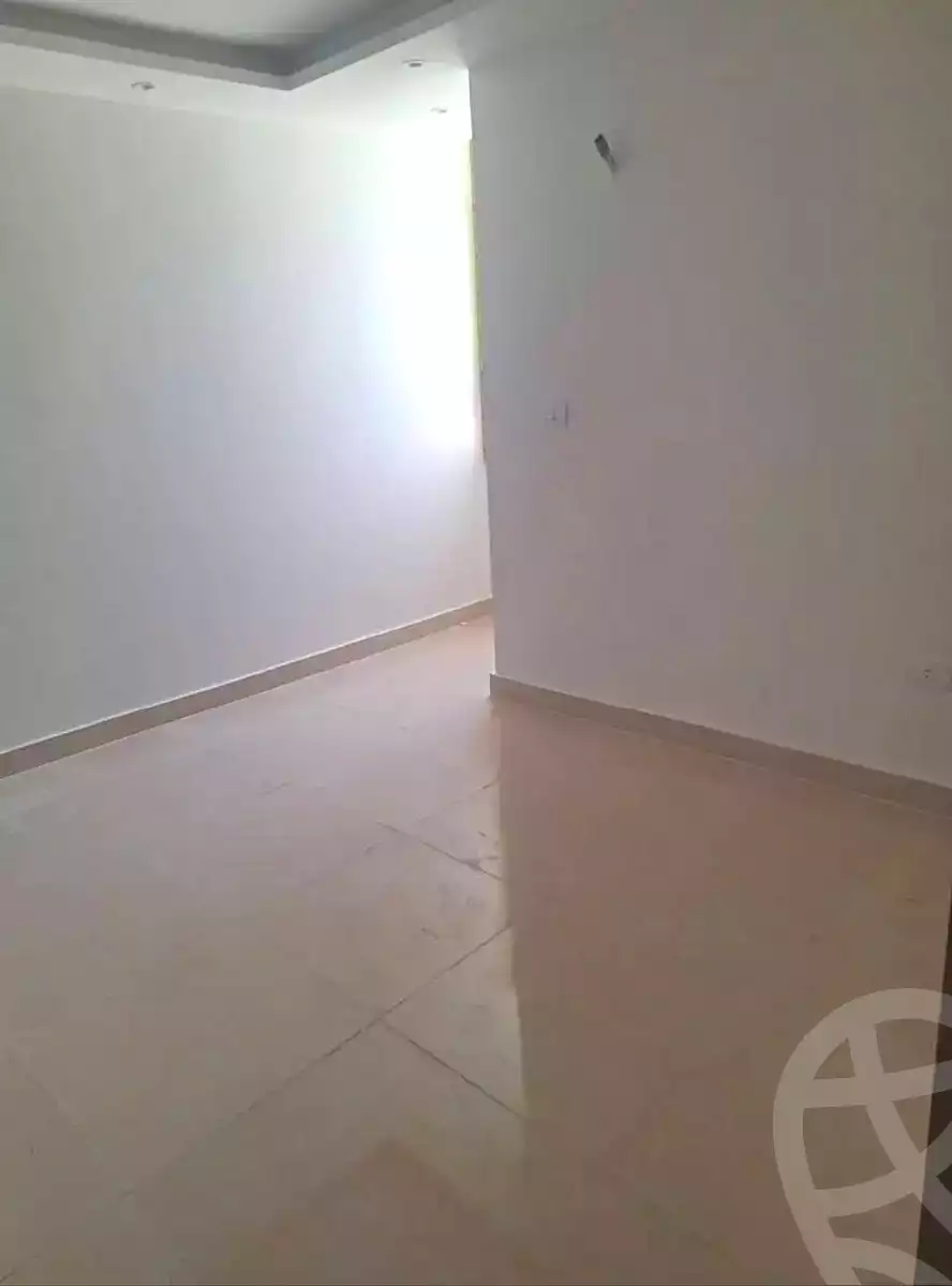 https://aqarmap.com.eg/ar/listing/7271241-for-rent-alexandria-lsywf-shamaa