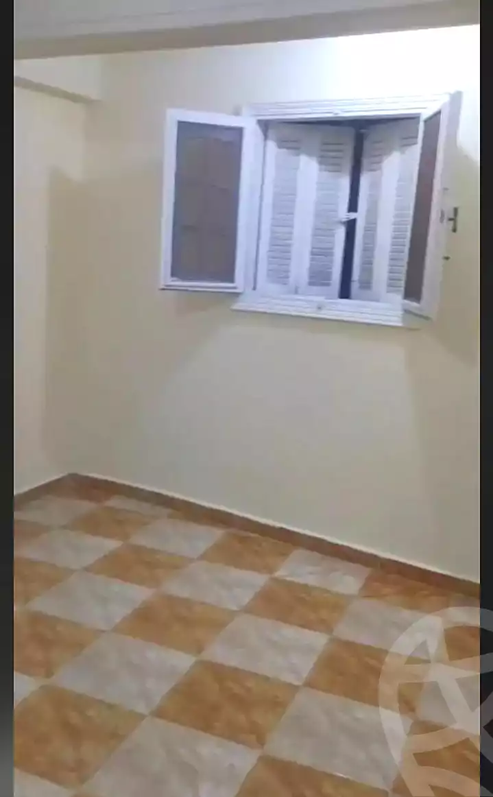https://aqarmap.com.eg/ar/listing/7271512-for-sale-alexandria-el-asafra-shr-45