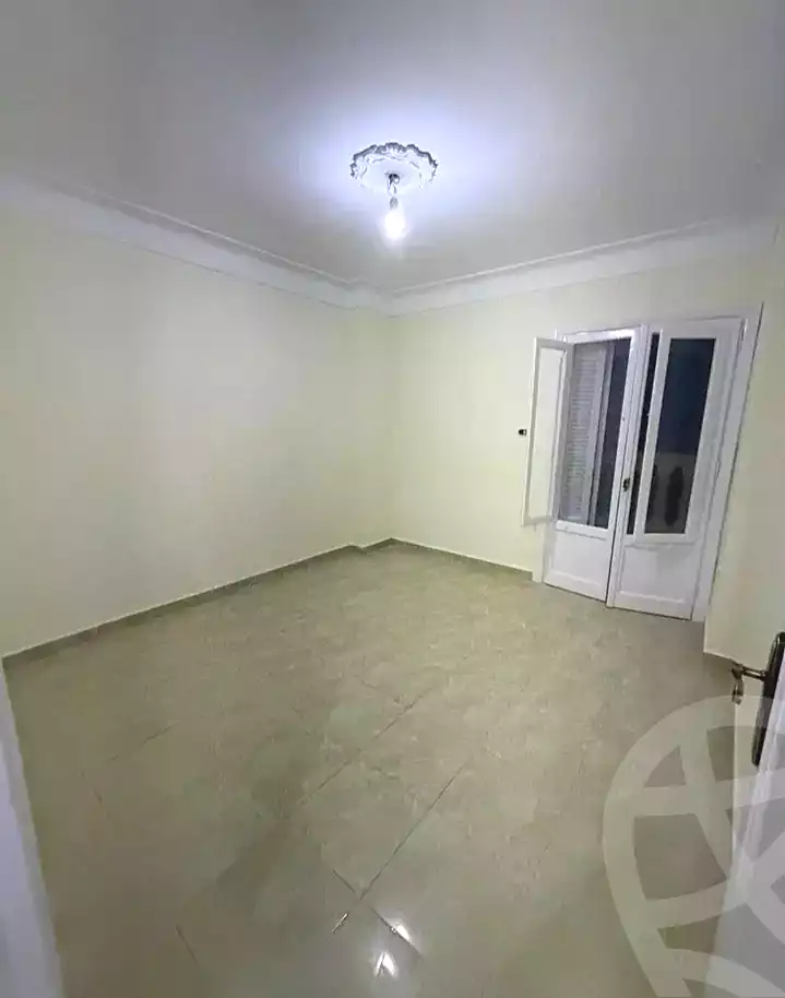 https://aqarmap.com.eg/en/listing/7271531-for-rent-alexandria-ganaklis-shr-mrtdy-bsh