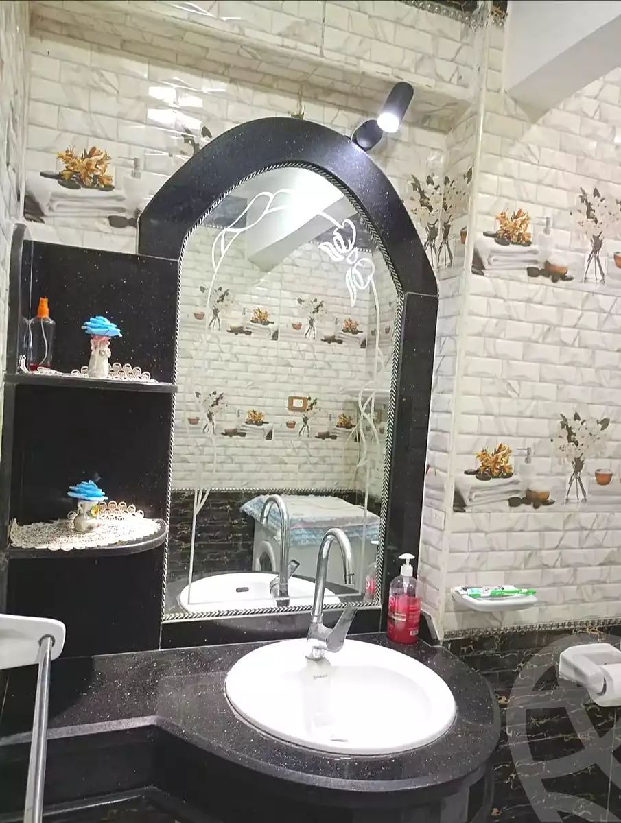https://aqarmap.com.eg/ar/listing/7271817-for-sale-alexandria-al-agamy-lbytsh-bianchiii