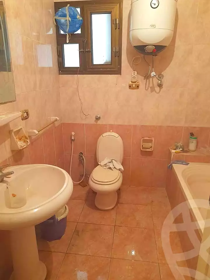 https://aqarmap.com.eg/ar/listing/7271863-for-sale-alexandria-al-agamy-el-hanouvel-kasr-al-quiri-st-1