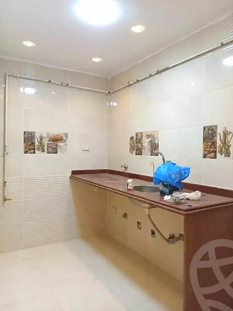 https://aqarmap.com.eg/ar/listing/7271931-for-sale-alexandria-sydy-bshr-sydy-bshr-bhry-gamal-abd-el-nasir-st