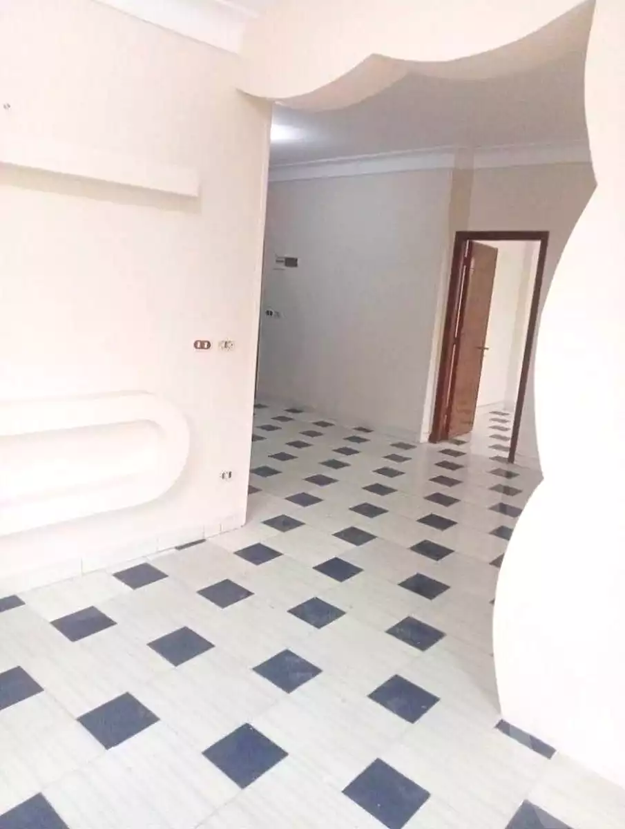 https://aqarmap.com.eg/ar/listing/7271959-for-sale-alexandria-al-agamy-lbytsh-kafr-el-agamy-st