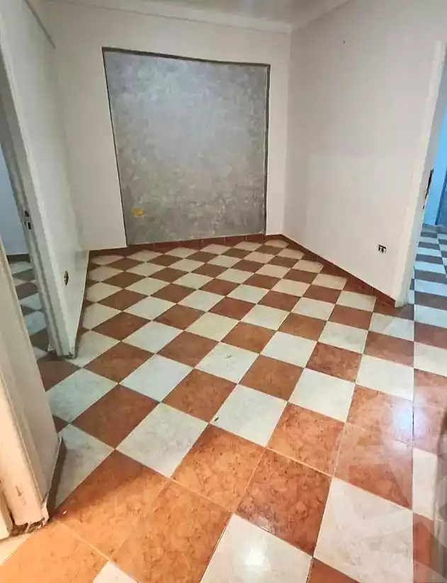 https://aqarmap.com.eg/en/listing/7272148-for-sale-alexandria-lsywf-el-falki