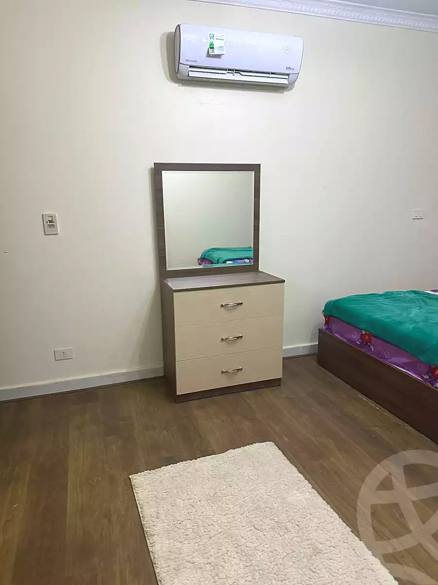 https://aqarmap.com.eg/en/listing/7272521-for-sale-cairo-new-cairo-lrhb-city-phase-1-ahmed-rami-st