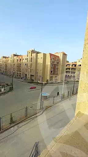 https://aqarmap.com.eg/ar/listing/7272961-for-sale-cairo-new-cairo-compounds-rock-vera-compound