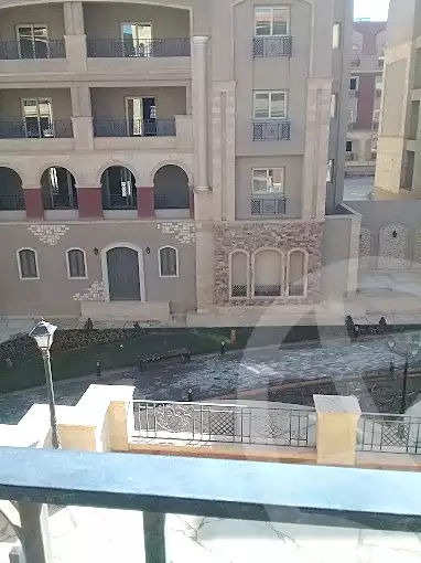 https://aqarmap.com.eg/ar/listing/7272961-for-sale-cairo-new-cairo-compounds-rock-vera-compound