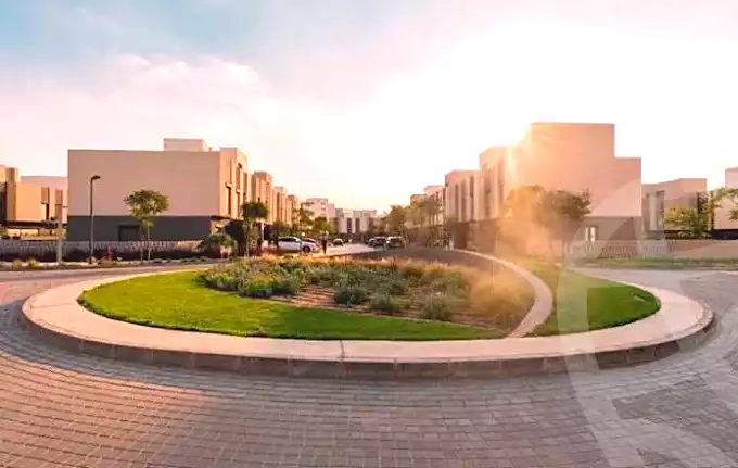 https://aqarmap.com.eg/en/listing/7273045-for-sale-cairo-el-shorouk-compounds-al-burouj-compound-imkan