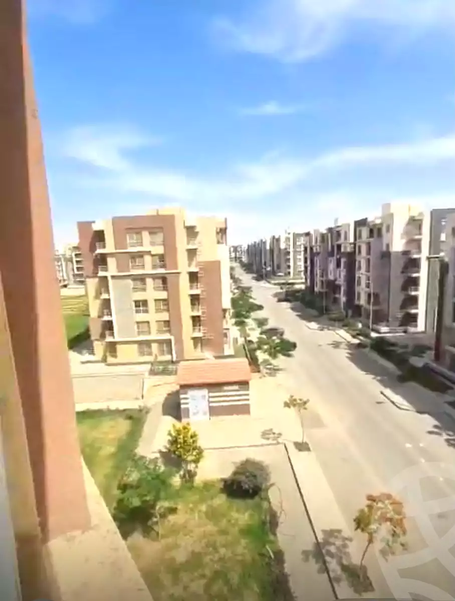 https://aqarmap.com.eg/en/listing/7273087-for-sale-cairo-new-cairo-compounds-el-talaae