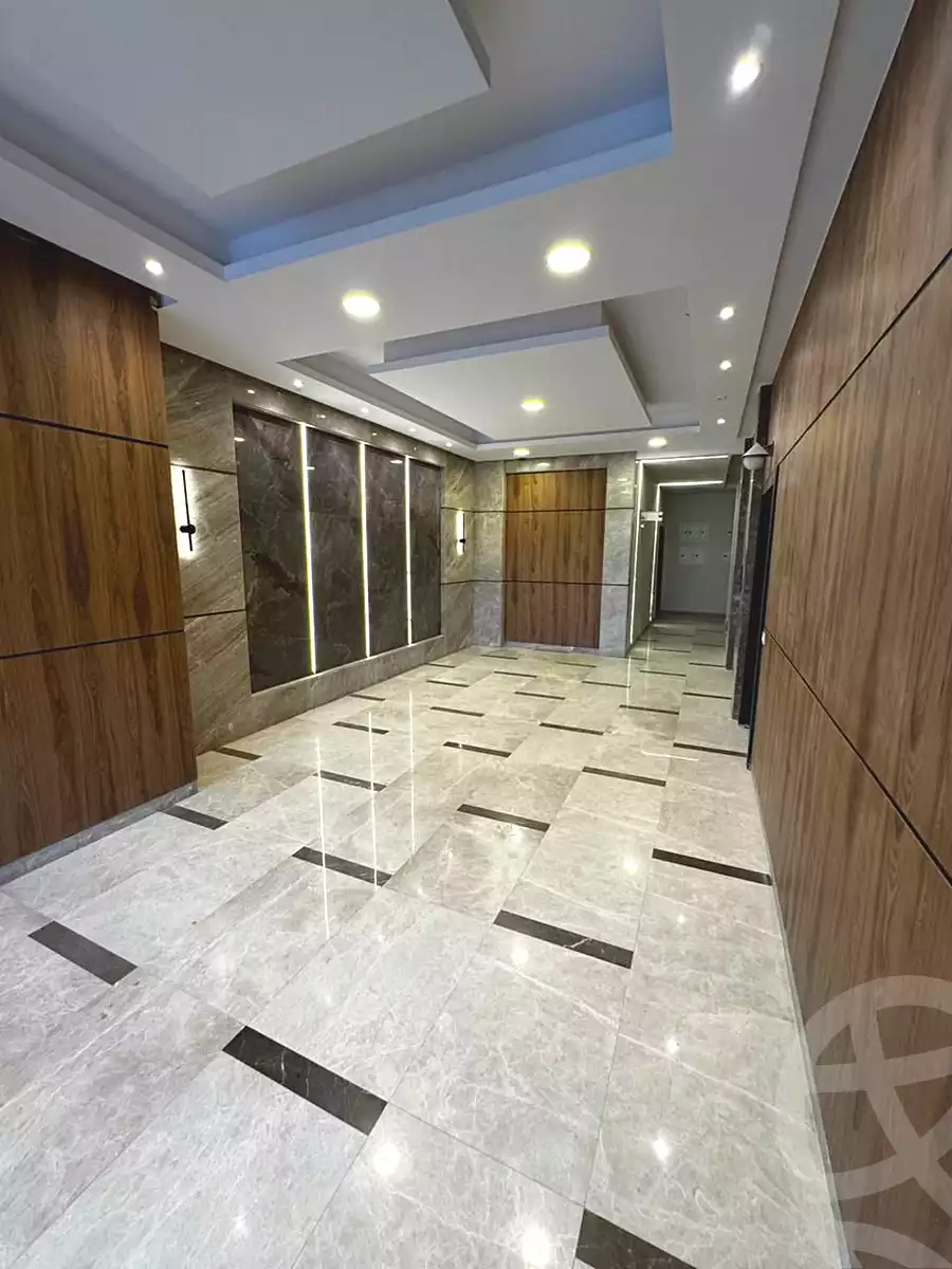 https://aqarmap.com.eg/ar/listing/7273169-for-sale-cairo-el-shorouk-compounds-aljar-british-district-compound