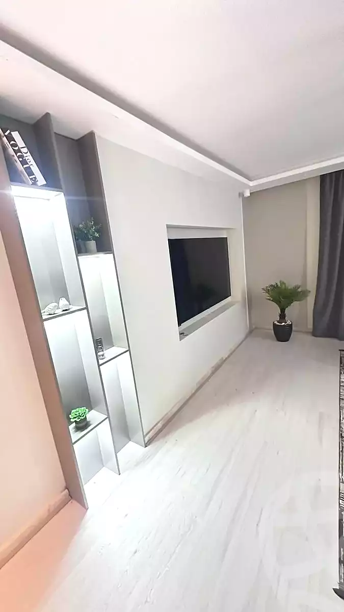 https://aqarmap.com.eg/ar/listing/7273227-for-sale-cairo-el-shorouk-compounds-aljar-british-district-compound