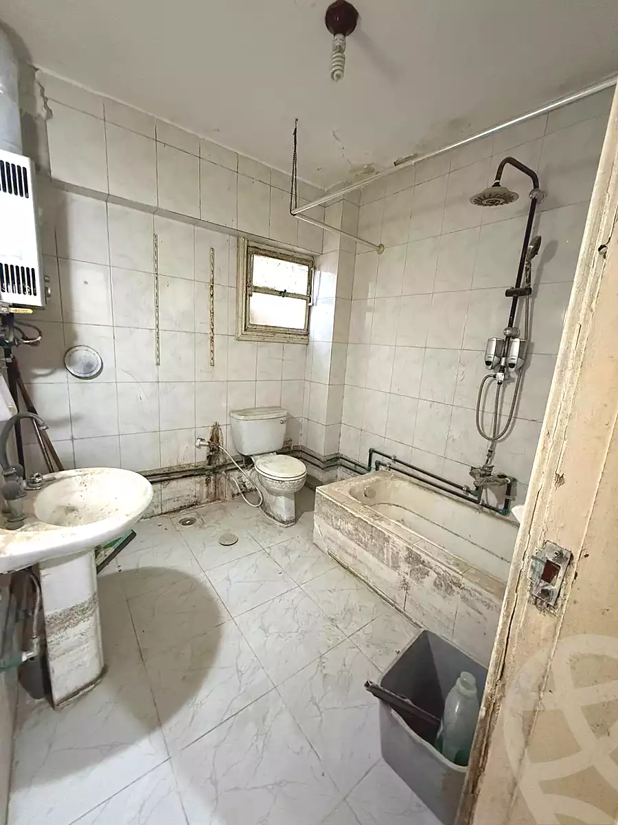 https://aqarmap.com.eg/en/listing/7273377-for-sale-cairo-6th-of-october-tryq-6-ktwbr-wdy-lntrwn