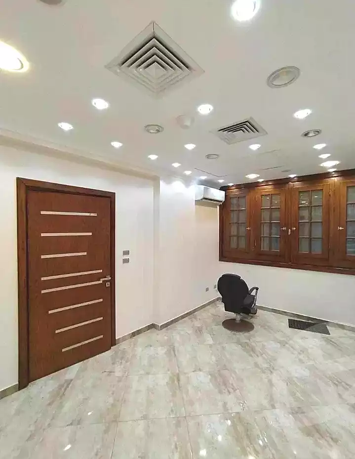 https://aqarmap.com.eg/ar/listing/7274160-for-sale-alexandria-sporting-abou-quer-st