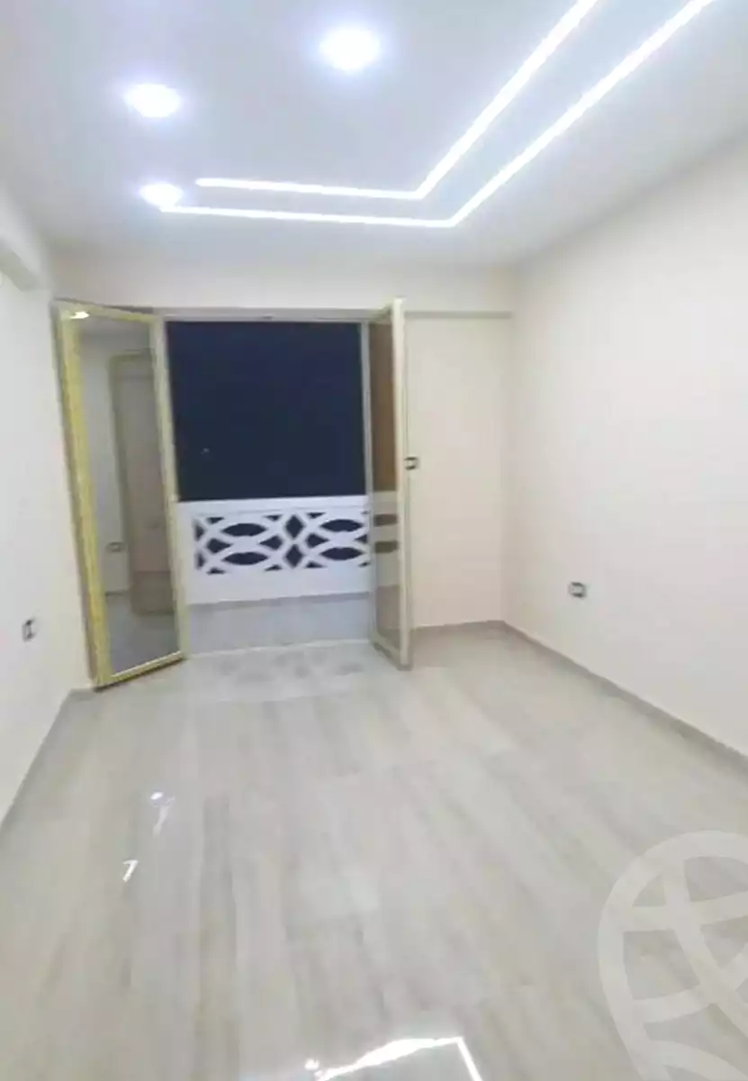 https://aqarmap.com.eg/ar/listing/7274531-for-sale-alexandria-el-asafra-l-sfr-bhry