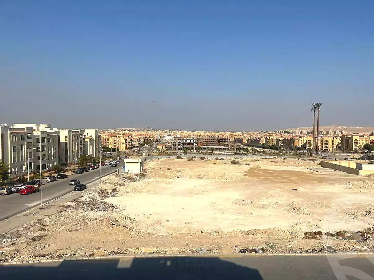 https://aqarmap.com.eg/ar/listing/7274753-for-sale-cairo-el-sheikh-zayed-city-compounds-el-khamayel