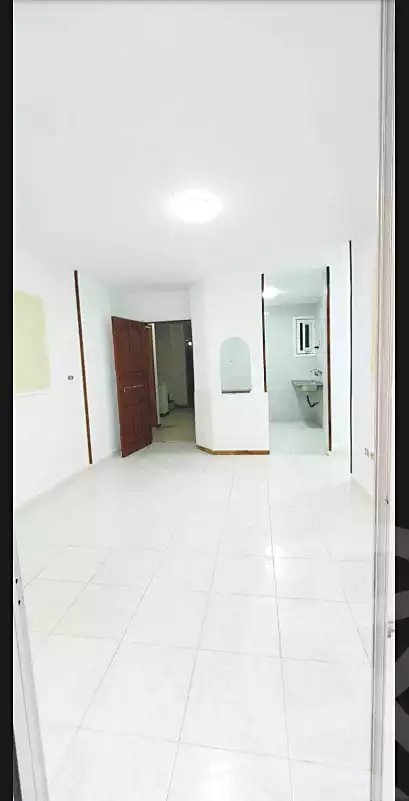 https://aqarmap.com.eg/ar/listing/7274787-for-sale-alexandria-al-agamy-shataa-el-nakheel-street-10